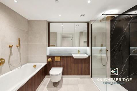 71-03 40 Landmark Square (4).jpg