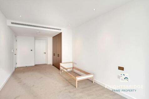 71-03 40 Landmark Square (8).jpg