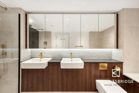 71-03 40 Landmark Square (11).jpg