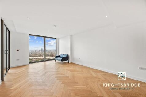 71-03 40 Landmark Square (16).jpg