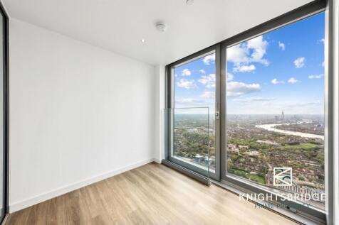 71-03 40 Landmark Square (19).jpg