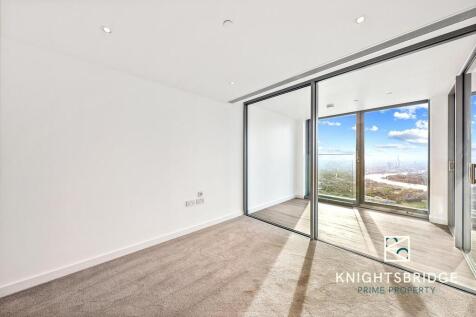 71-03 40 Landmark Square (22).jpg