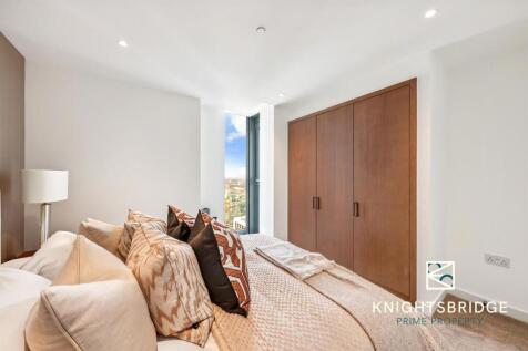 55-14 40 Landmark Square (6).jpg