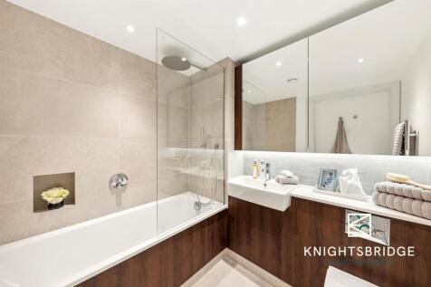 55-14 40 Landmark Square (9).jpg