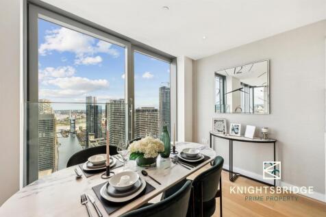 55-14 40 Landmark Square (16).jpg