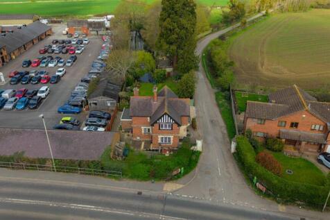 Wallsworth Lodge (1 of 3).jpg