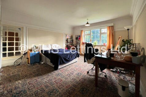 Bedroom-4wmk
