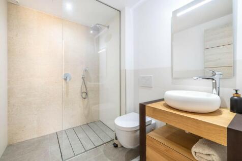 Bathroom (3)