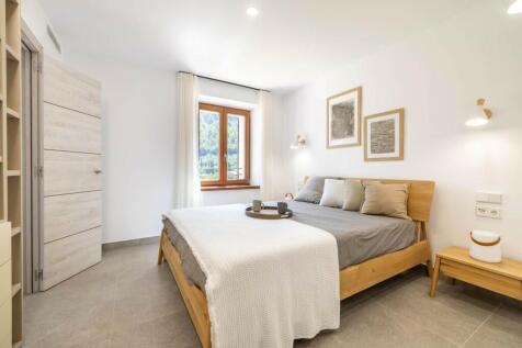 Bedroom (1)