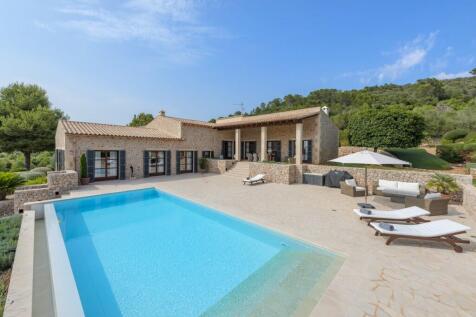 Pool and Exterior