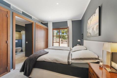 Bedroom (2)