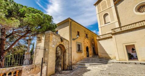 Arta Town