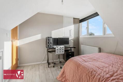 Bedroom 4 top floor