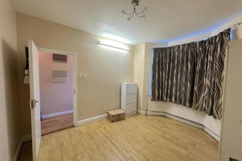 WhatsApp Image 2025-03-19 at 5.35.06 PM (17).jpeg