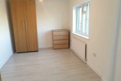 1 Bedroom Houses To Rent In Hounslow Middlesex Rightmove