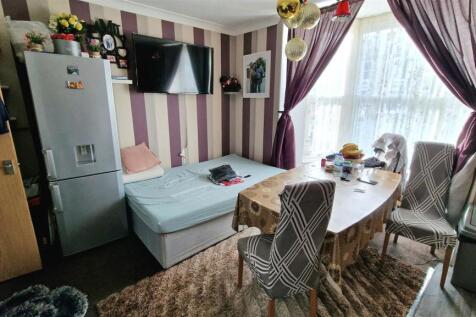 F2 Living Room