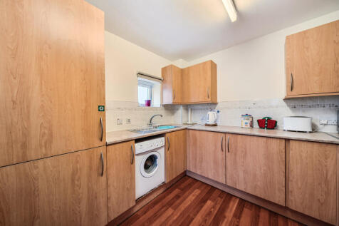 1329311-12-688904...