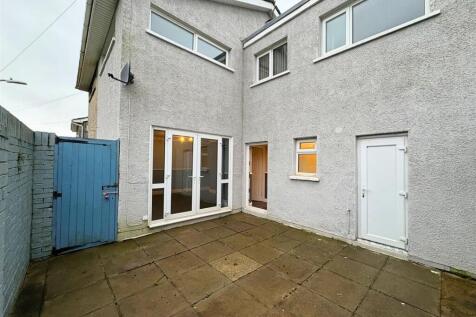 Rear Garden b (edit).jpg