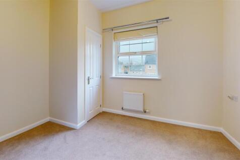 Riverside-Walk-Unfurnished (2).jpg