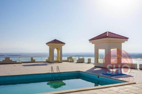 rooftop pool