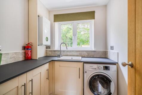 1353603-10-68c191...