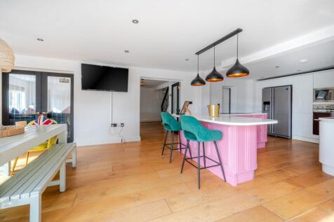 1363845-19-68e677...