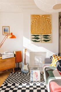 Lyndhurst Drive, E10