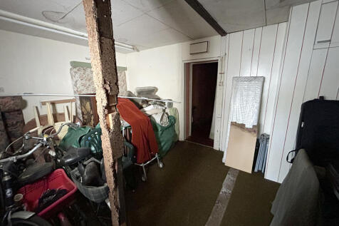 Shop Rear T202510060933.jpg