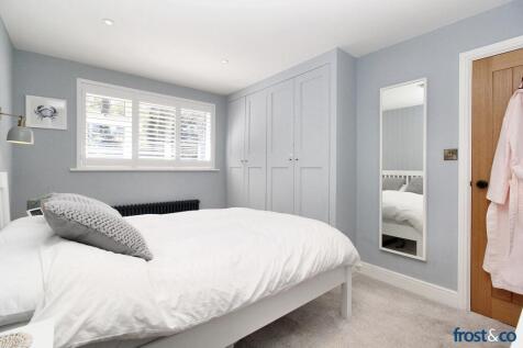 Bedroom 1 (2)