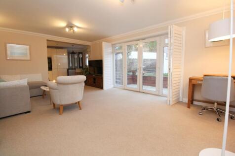 Lounge Dining Room