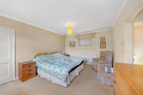 3 Cobbetts Way-4.jpg