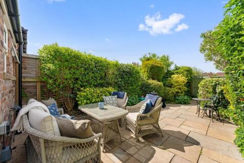 111 HEYES LANE-52.jpg