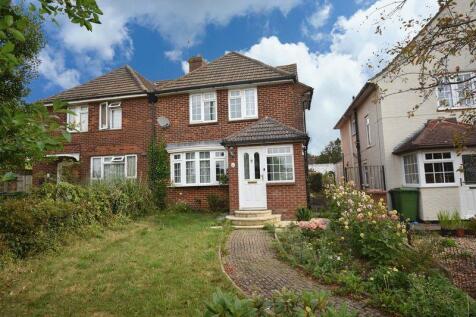 3 Bedroom Houses To Rent In South View Basingstoke