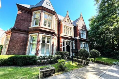 Arlington House, IG8 8RD