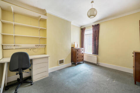 1320837-8-686bd1e...