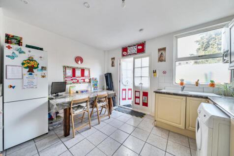 1354796-8-68c3f66...