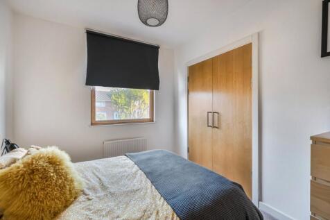 1383316-7-69299e7...