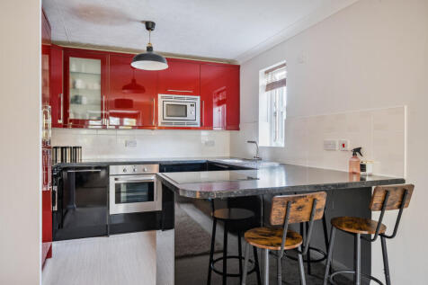 1368796-6-68f2381...