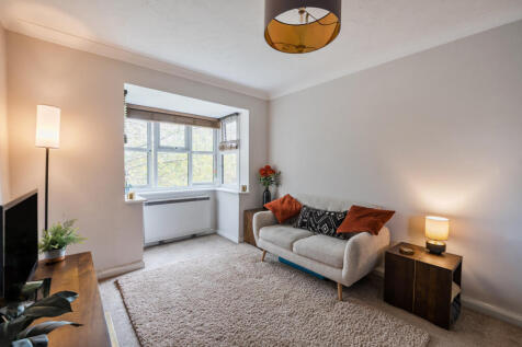 1368796-10-68f238...