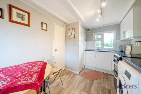 9e8b15ab-a021-44b...