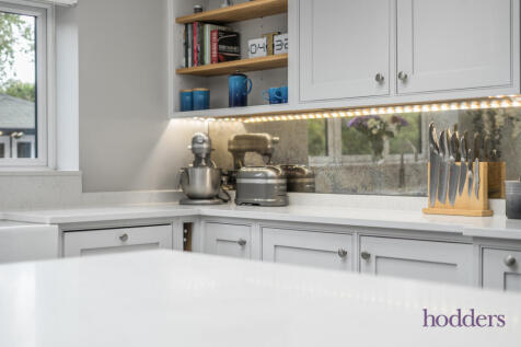 031020b8-fef8-489...