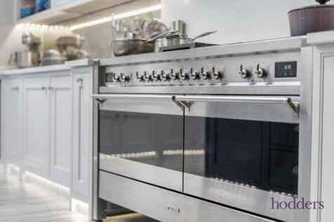 0b94eca2-e8cb-45e...