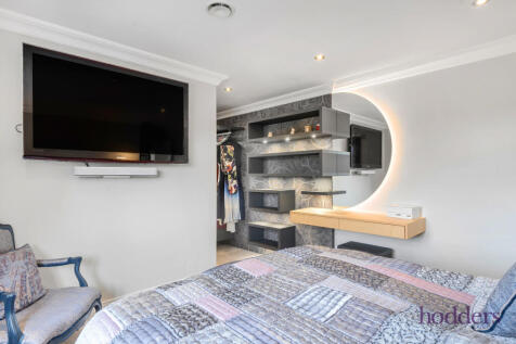 30b82473-ac35-495...