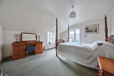 Master bed 2