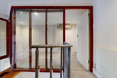 Ft8, 163 Cromwell Rd bedroom 2.2.jpg