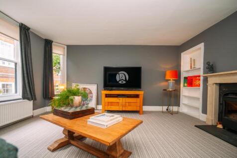 14 Guildhall-24 [Sitting Room_Bedroom Two].jpg