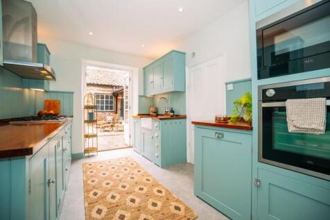 14 Guildhall-56 [Kitchen] 01.jpg