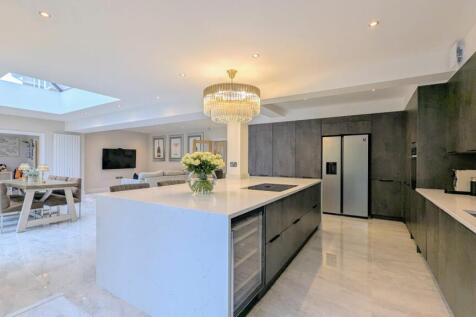 Kitchen/Dining/Family Room