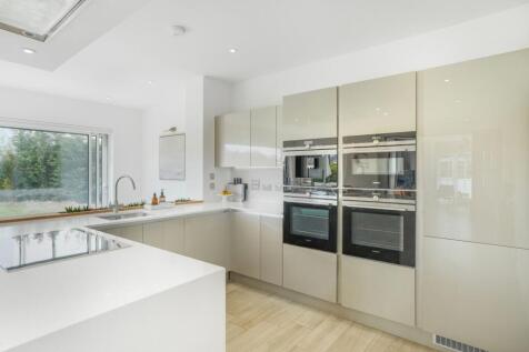 Kitchen/Dining/family Room