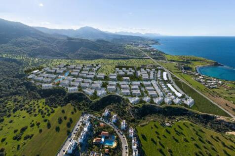 Amazing Studio Garden Apartment with Balcony Image 9999